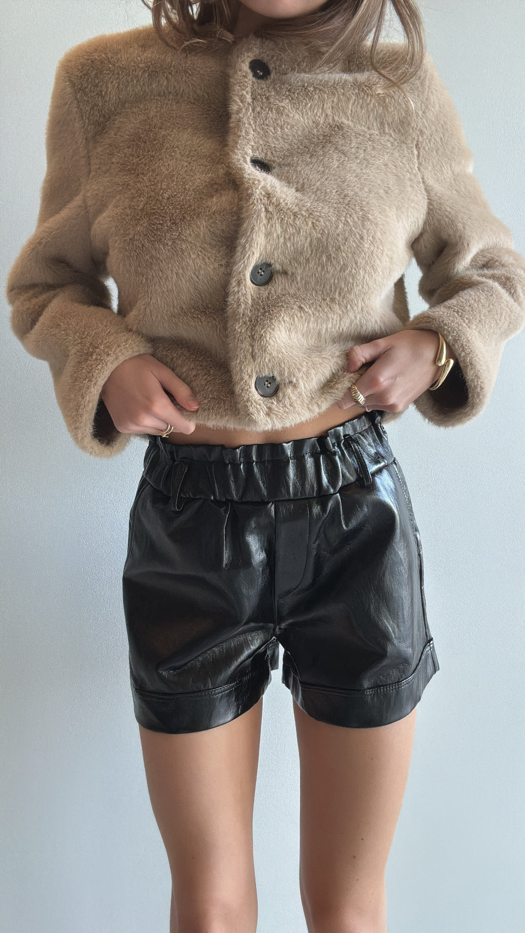 Short en Simili Cuir brillant Noir