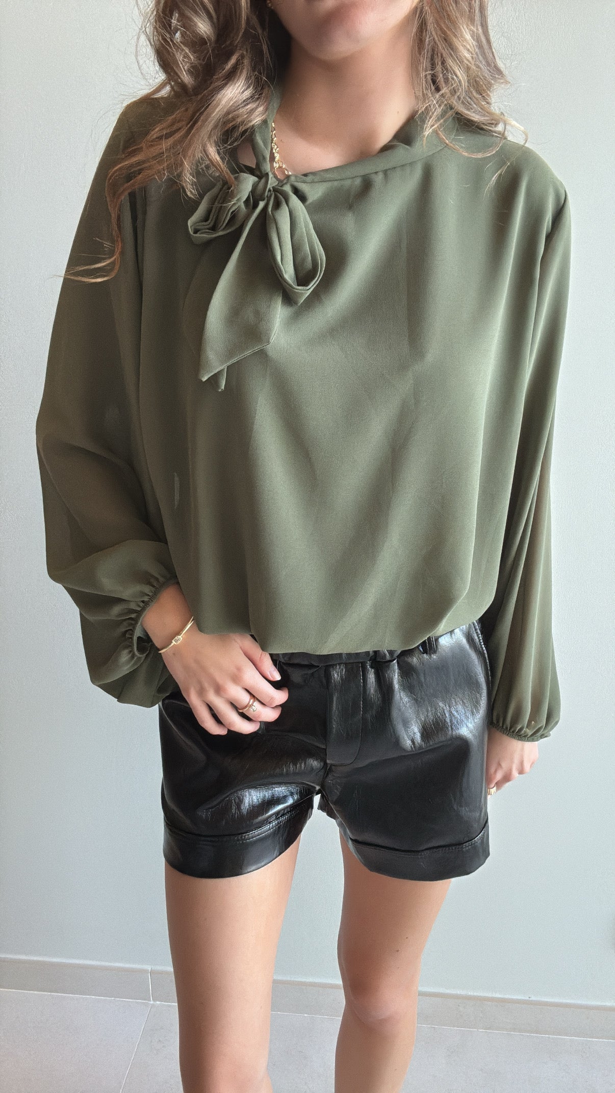 BLOUSE avec bras transparent