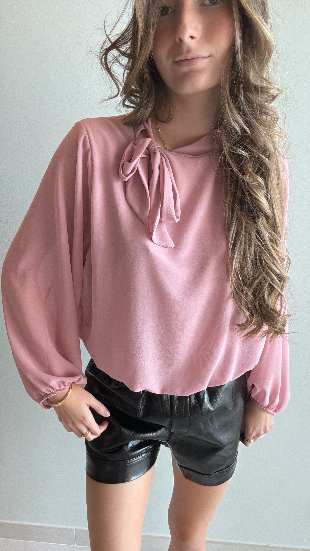 BLOUSE avec bras transparent