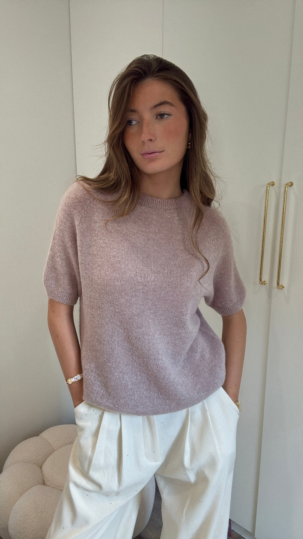 PULL MANCHES COURTES