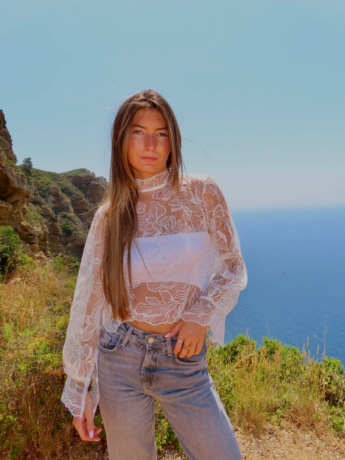 Blouse blanche dos nu