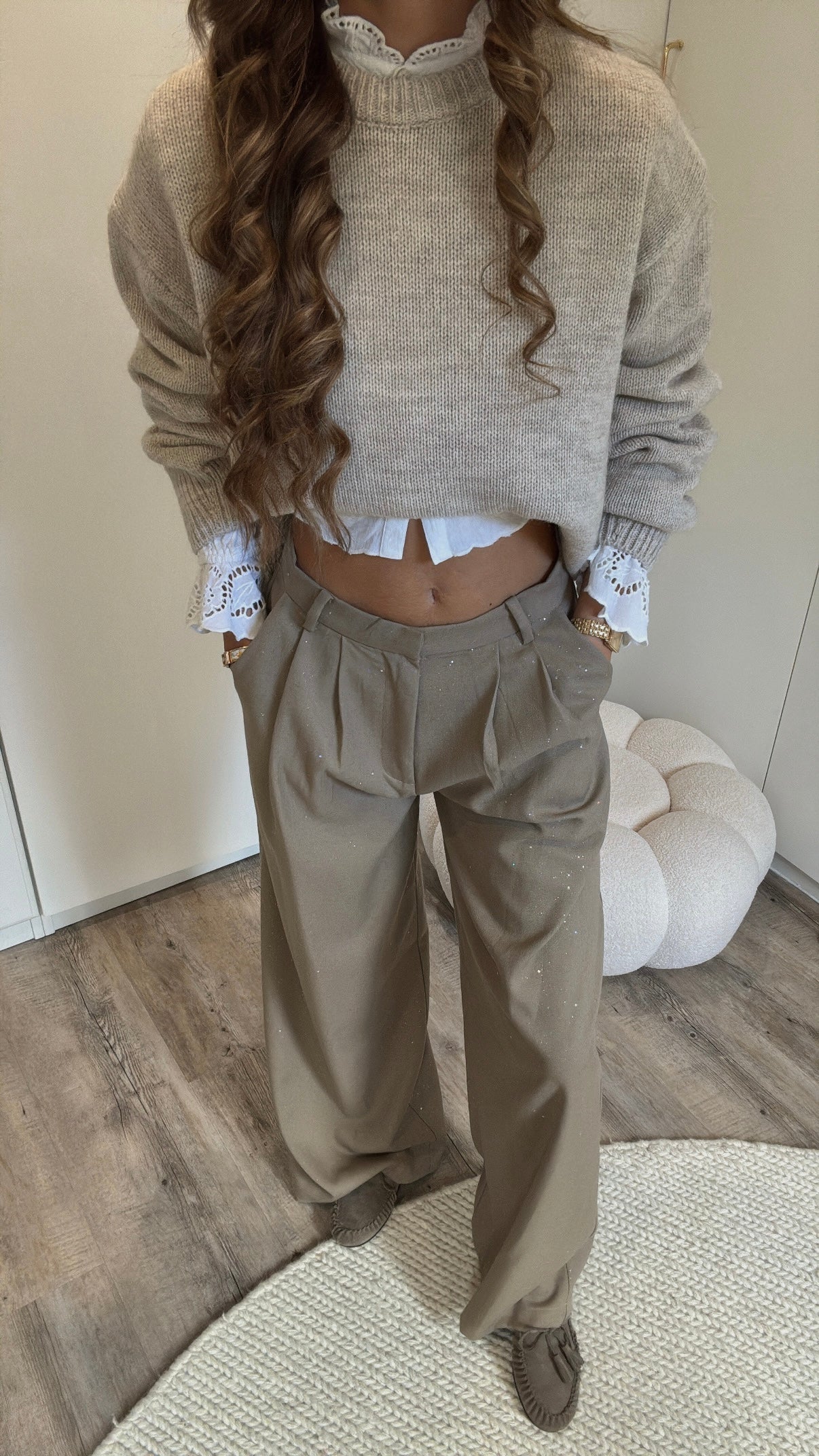 Pantalon avec des Strass Taupe