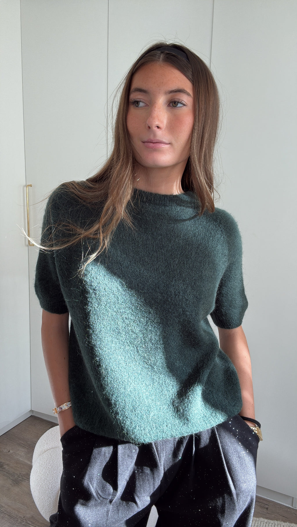 PULL MANCHES COURTES