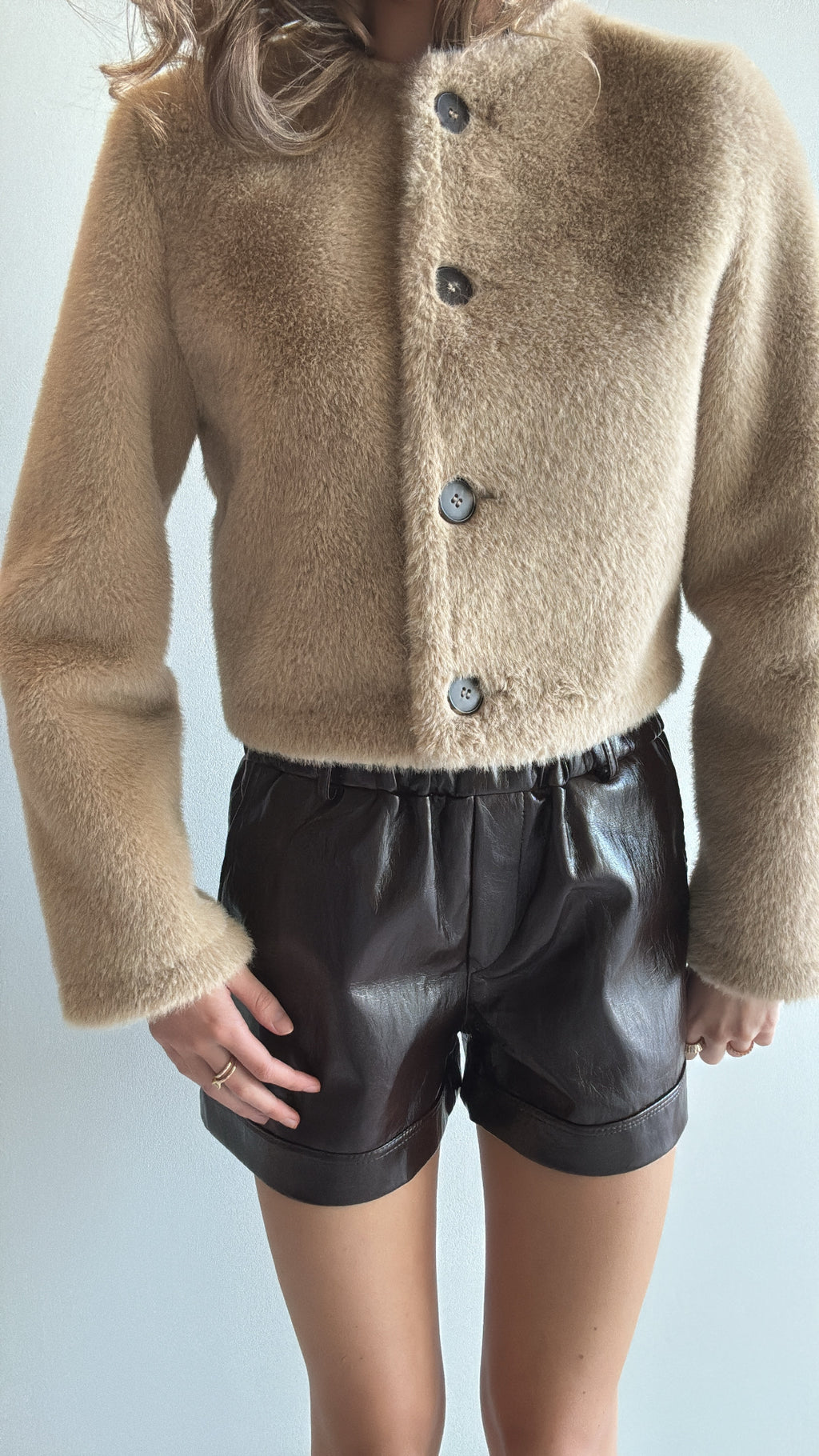 Short en Simili cuir brillant Marron