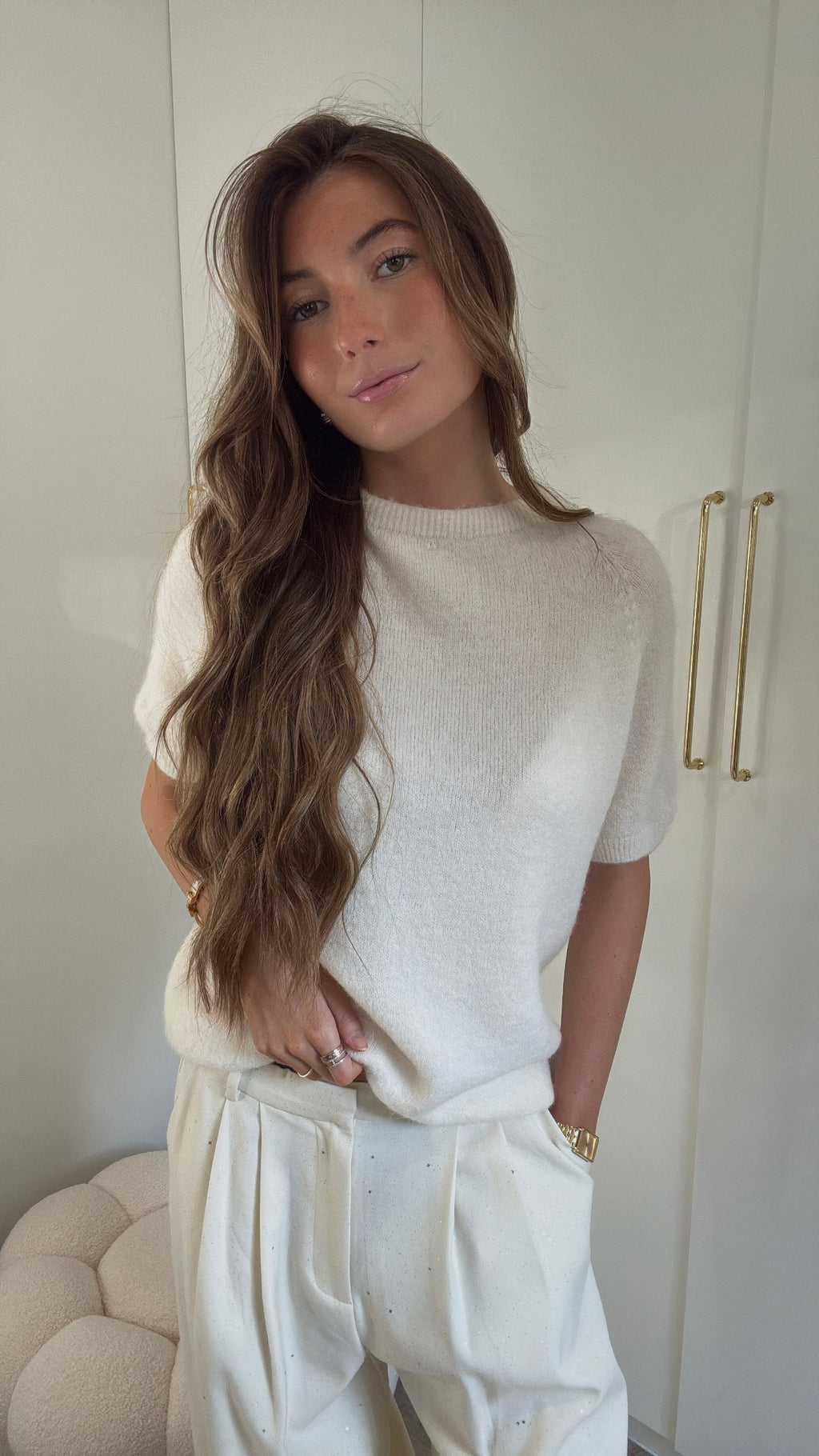 PULL MANCHES COURTES