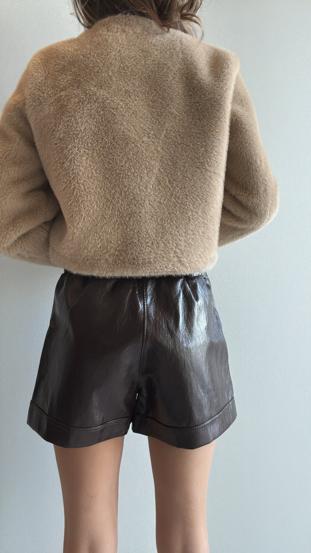 Short en Simili cuir brillant Marron