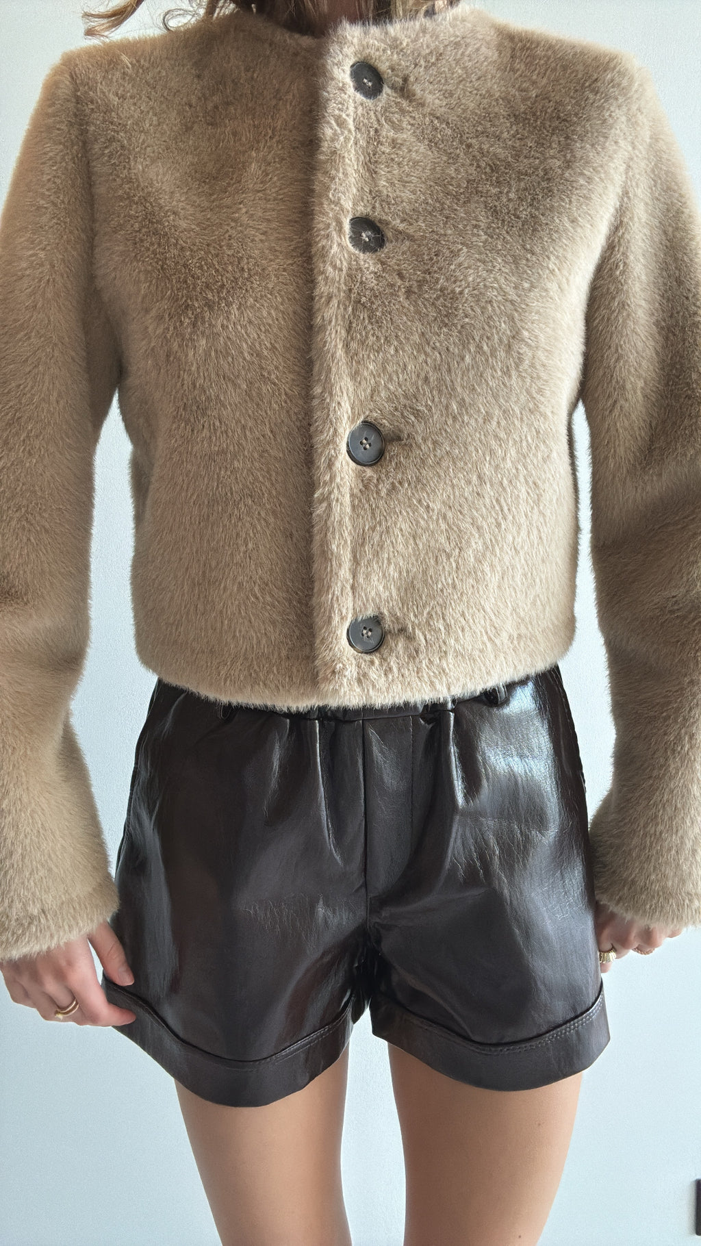 Short en Simili cuir brillant Marron